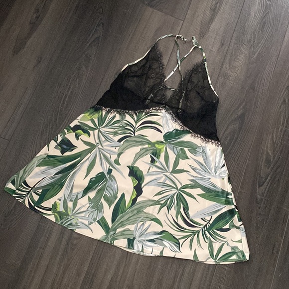 Victoria’s Secret camisole/baby doll - Picture 9 of 10